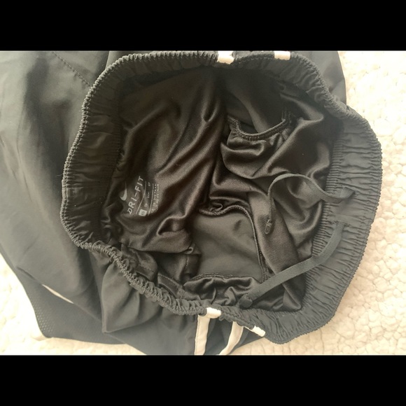 nike shorts - Picture 3 of 3